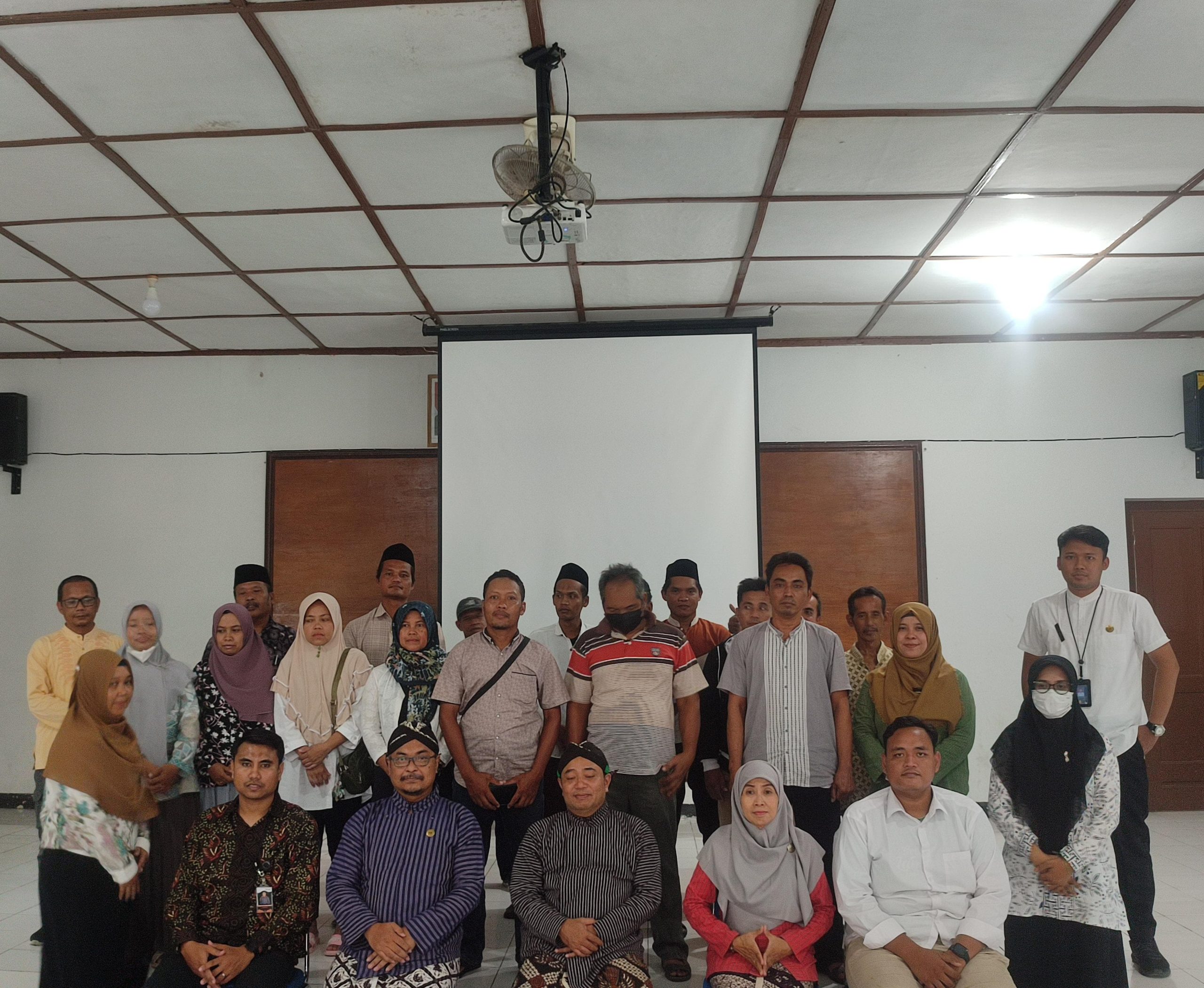Pelatihan Peningkatan Kapasitas Pengelolaan BUMKal Kalurahan Sidoagung - Biro Bina Bermas Setda DIY.