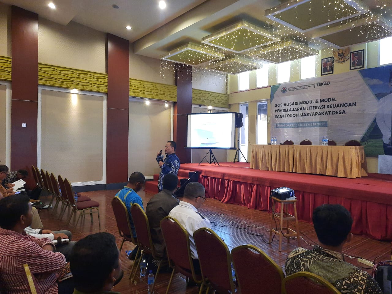 Workshop Pengenalan Modul Literasi Keuangan dan Modul Penguatan BUM Desa di Ruteng Oleh Bumdes.id
