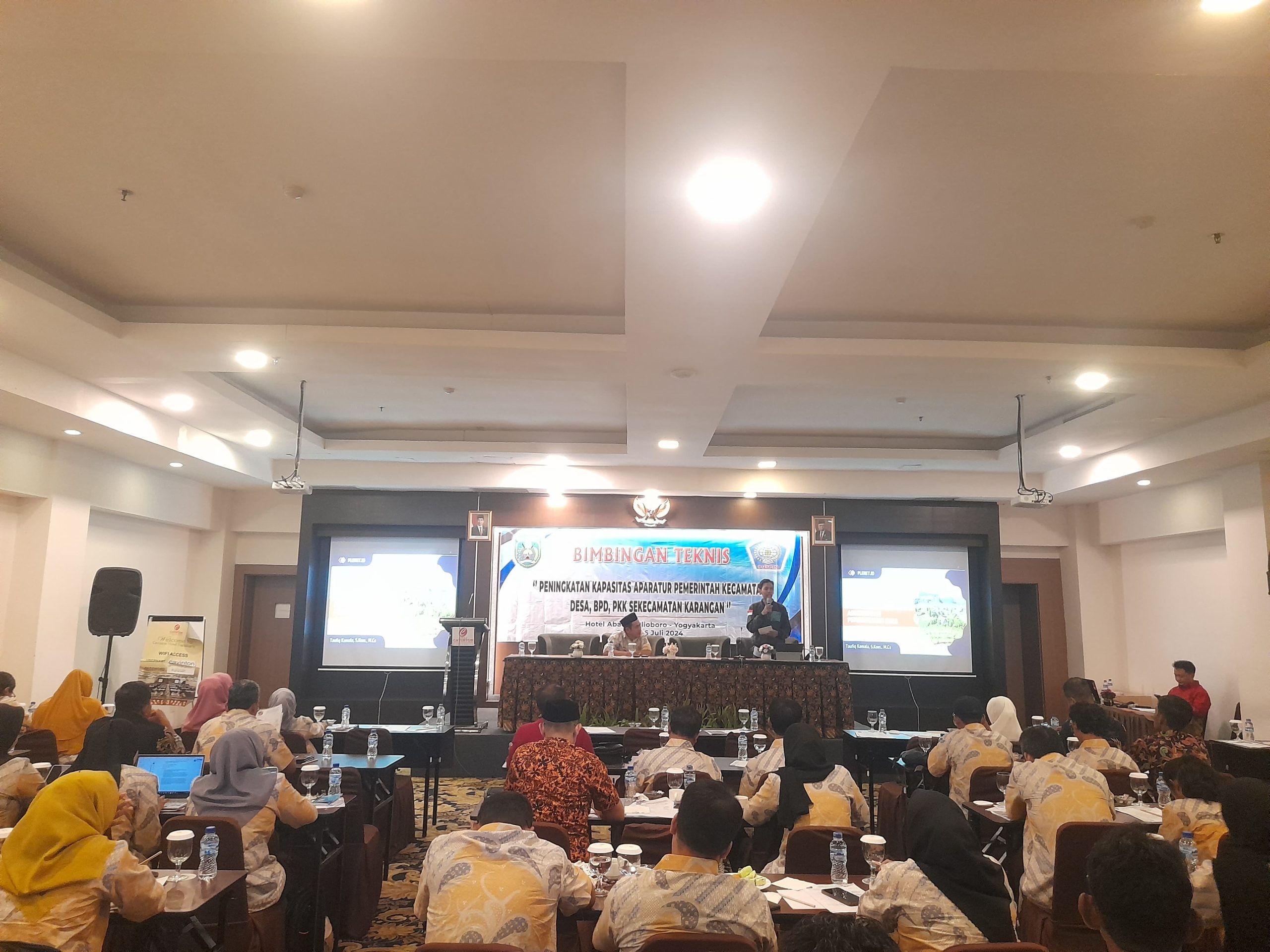 Peningkatan Kapasitas Aparatur Pemerintah Kecamatan, Desa, BPD, dan PKK Se Kecamatan Karangan Melalui Bimbingan Teknis