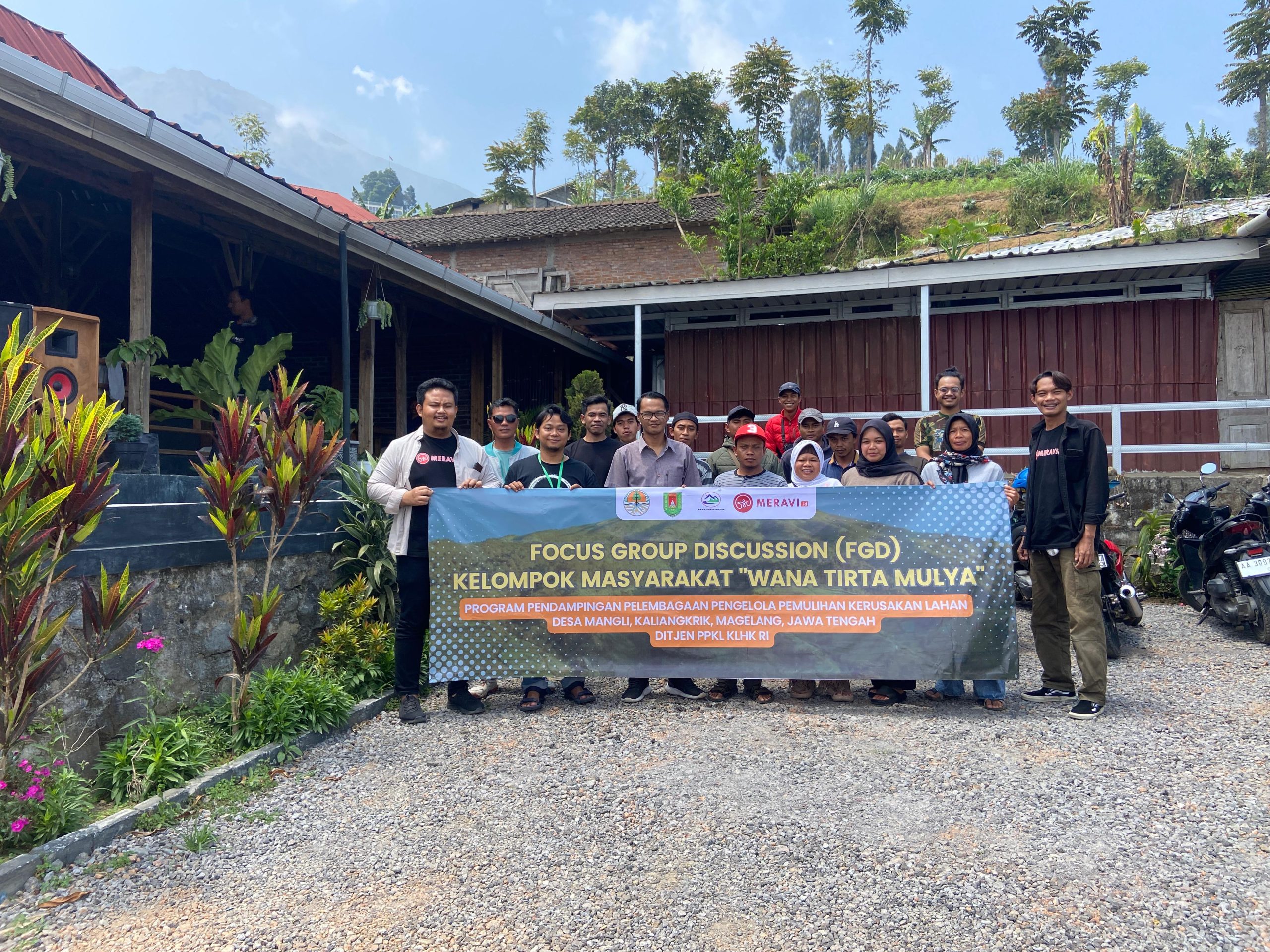 Mengembangkan Pariwisata Desa Mangli dengan Digital Marketing: Upaya Kelompok Wana Tirta Mulya